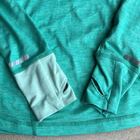 Brooks- Run Happy- Pullover Hoodie Heather Green- Small - Picture 3 of 8